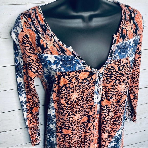 LUCKY Brand Floral Damask V Neck XS - Picture 2 of 5